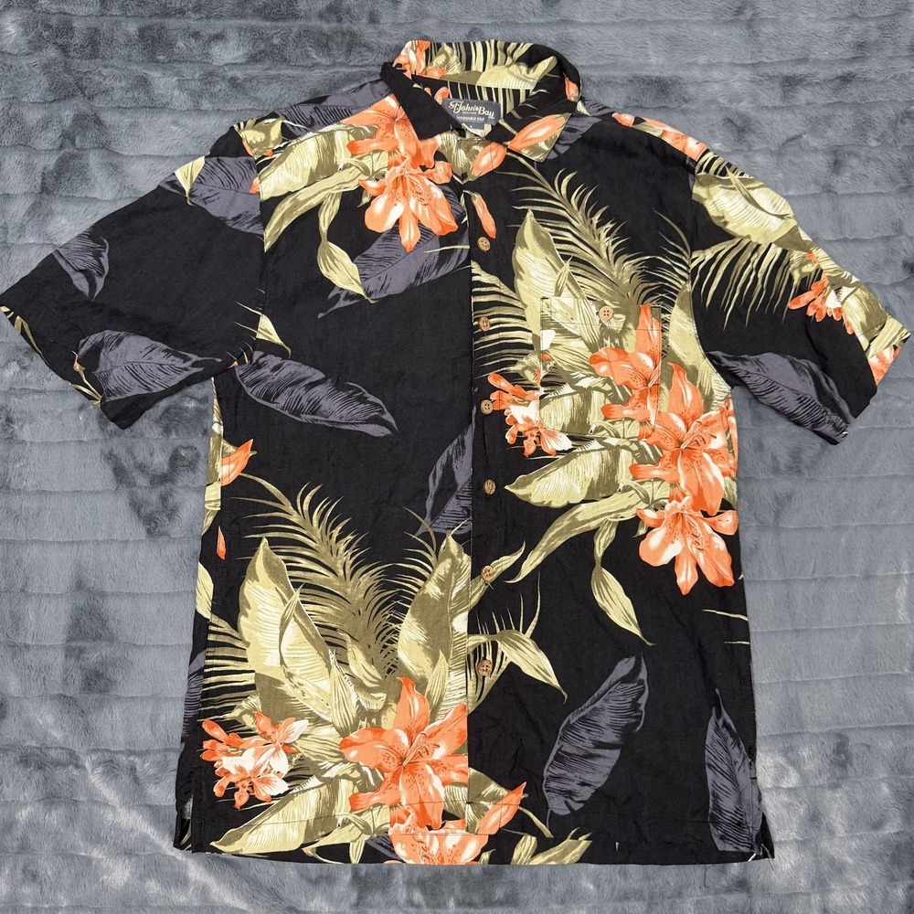 St. John's Bay Shirt Mens Small Black Floral Silk Hawaiian Tropical Button Up